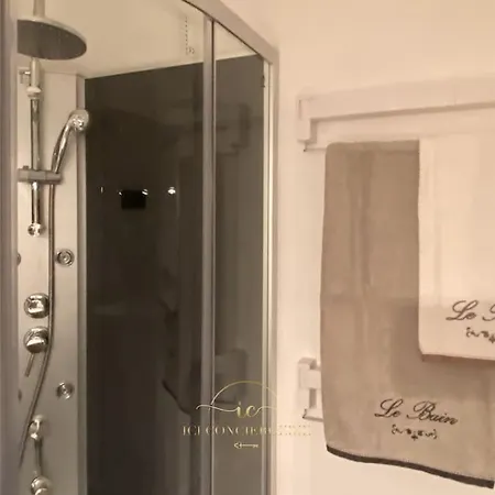 L'archimede - Parking Prive